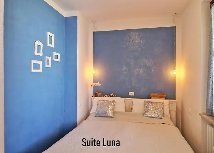 Di Charme Luna لاتيزي