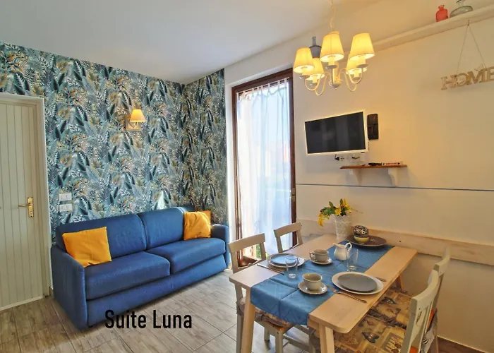 Di Charme Luna Appartamento Lazise